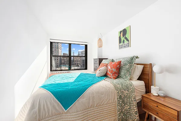 Sold by Compass | media 6