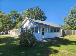 N1469 Moss Dr, Genoa City, WI 53128