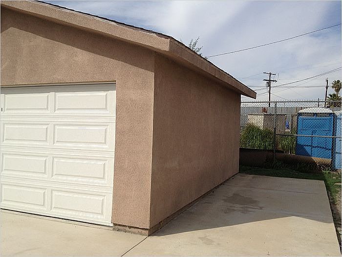 2nd image of 10828 Avalon Blvd