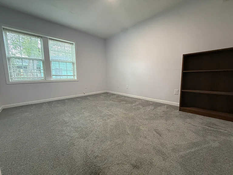 120 N Pinewood Dr #1 — Photo 12