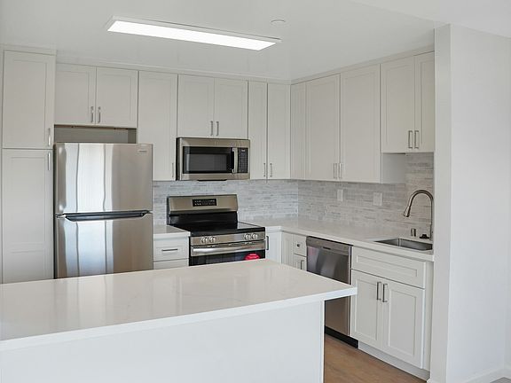 2nd image of 55 Marinero Cir APT 102