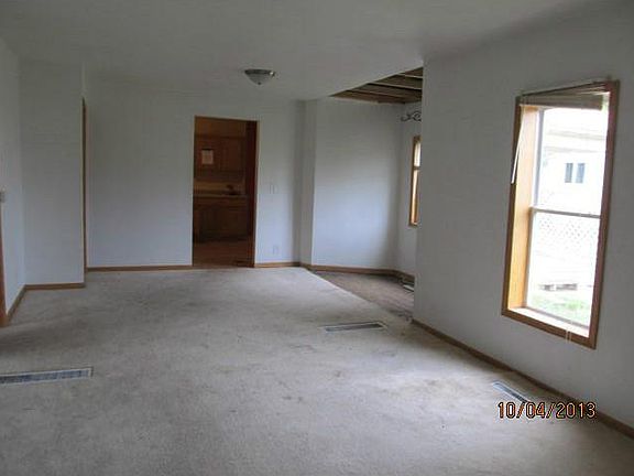 3rd image of 506 11th St