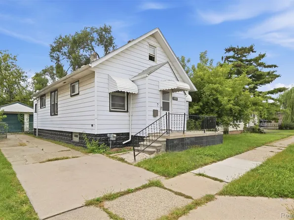 23823 Piper Ave, Eastpointe, MI 48021