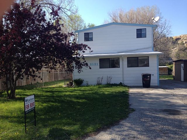 1st image of 2121 10th Ave N