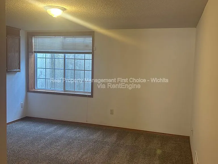 10805 E Funston St — Photo 10