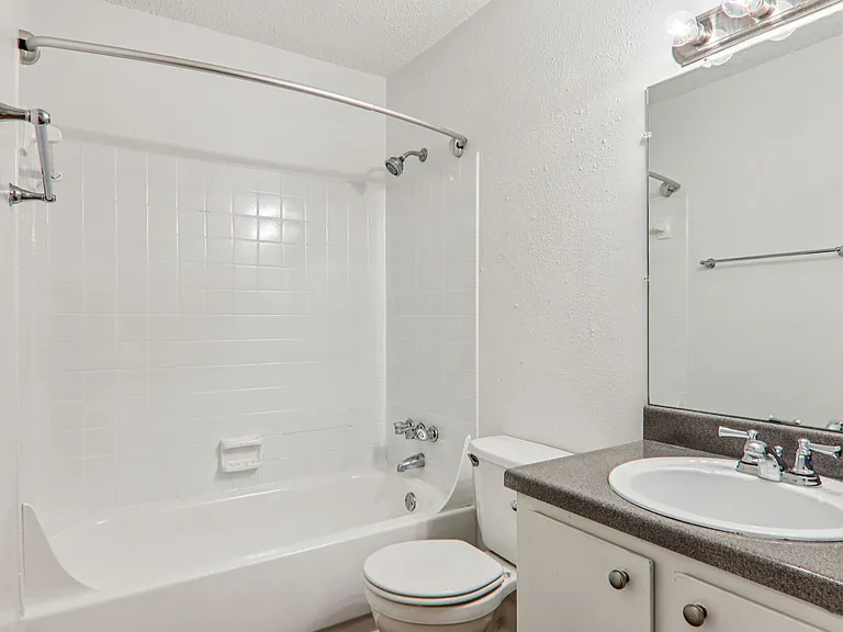 Andover Park Apartments — Photo 24