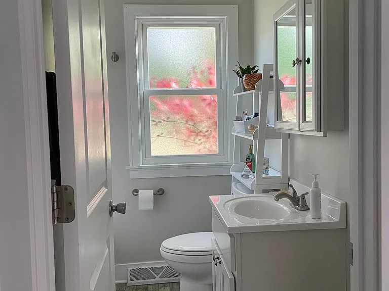 N Bayview Dr — Photo 16