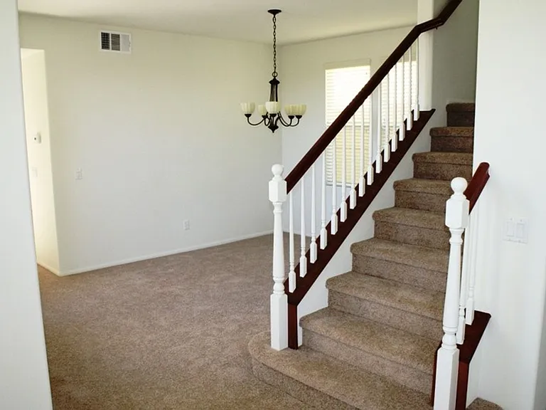 31842 Domenoe Way — Photo 3