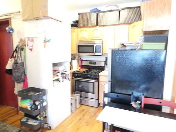 4th image of 561 6th Ave #4A