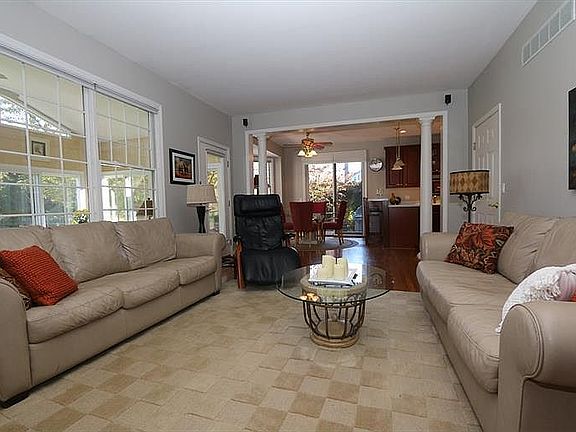 5th image of 8240 Millview Dr
