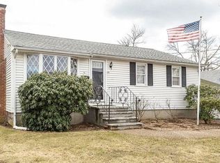 16 Holly Dr, Norwood, MA 02062