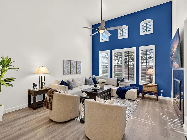 20802 Grayhawk Dr #1087 — Photo 17