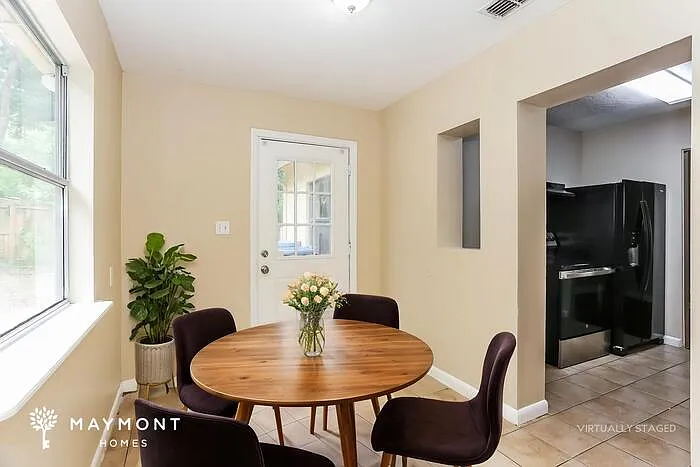 5453 Oak Forest Dr — Photo 8