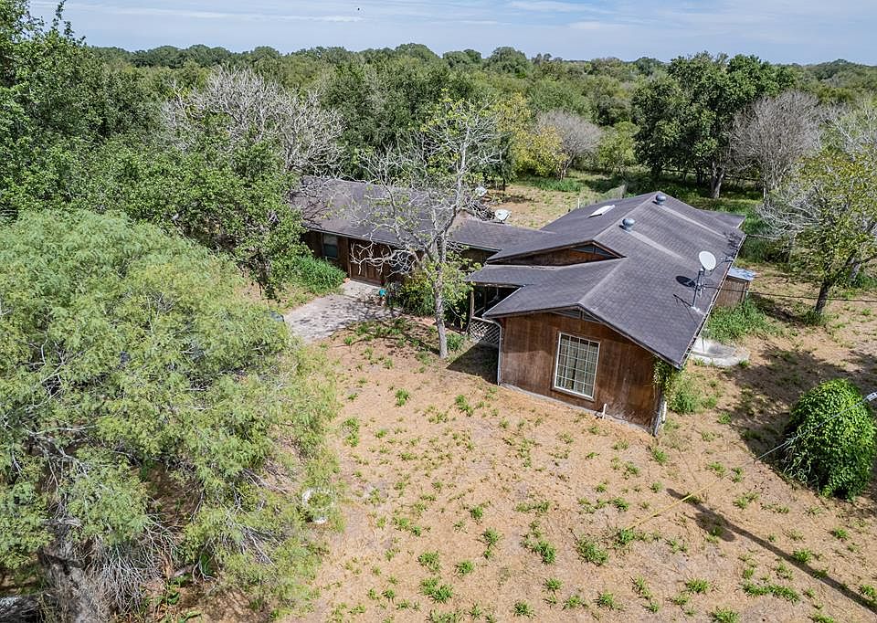 665 Marshall Ln Beeville, TX Zillow