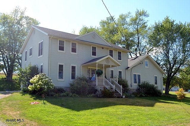 1st image of 372 Rolling Hills Ln