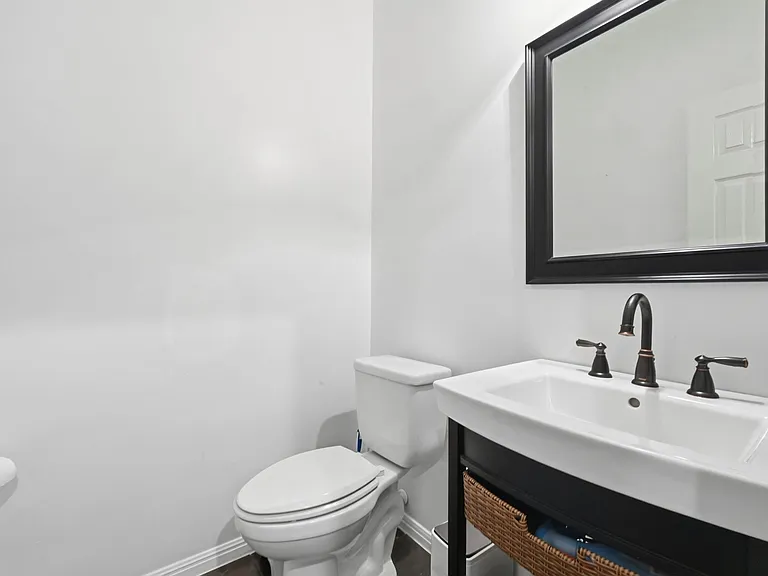 11222 Tracton Ln — Photo 21