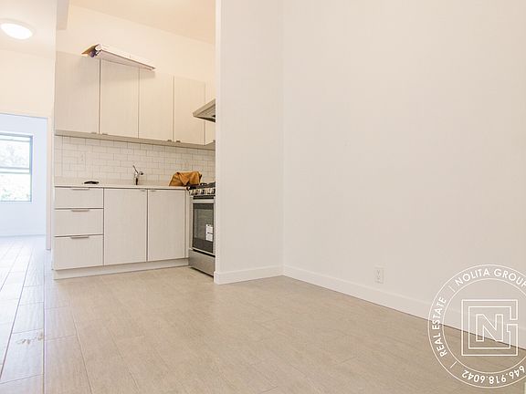 3rd image of 181 E Broadway #5AA