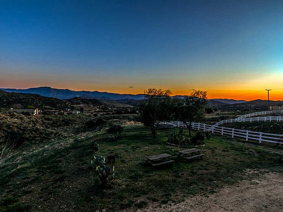 3rd image of 36048 Via Famero Dr