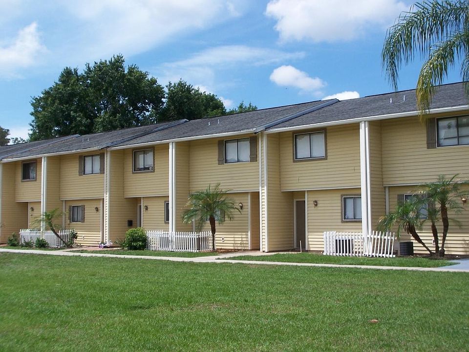 1st image of 22701 Watersedge Blvd