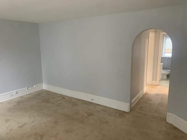328 E King Street — Photo 10