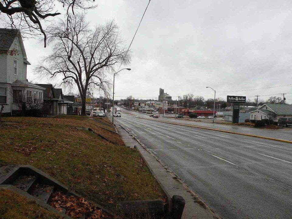 2nd image of 1616 S 3rd St