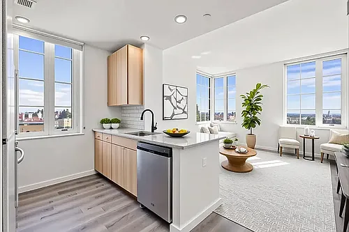 1856 Park Ave #16G Photo 1