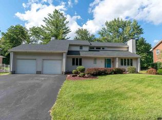 7 Olive Tree Ln, Albany, NY 12208