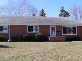 907 N Stanford St, Port Washington, WI