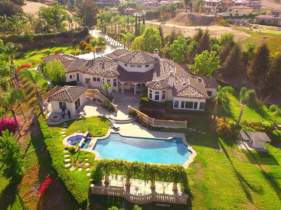1st image of 15823 Esquilme Dr