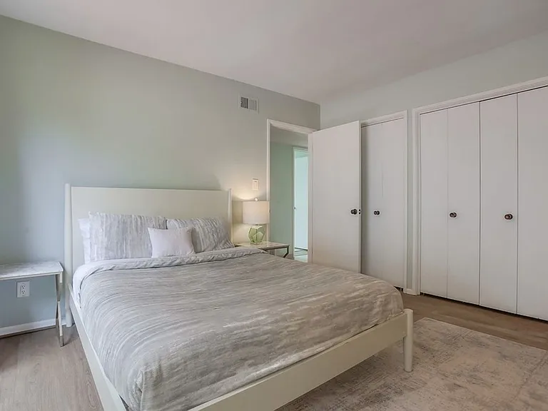 8302 Prestwick Dr — Photo 57