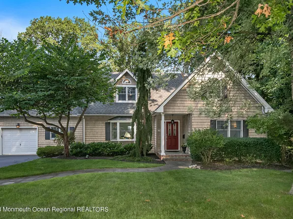 35 Lockwood Place, Fair Haven, NJ 07704