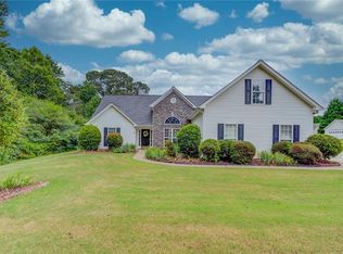6201 Wilmington Way, Flowery Branch, GA 30542