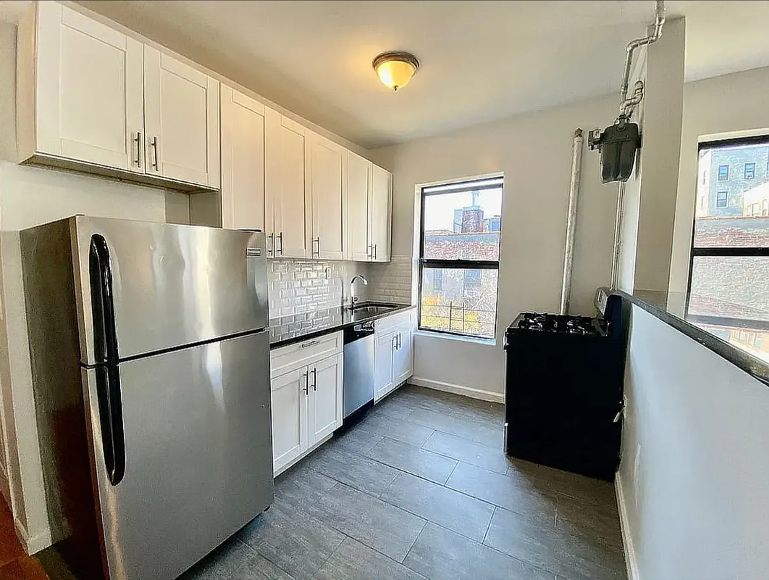 51 Buchanan Place — Photo 2