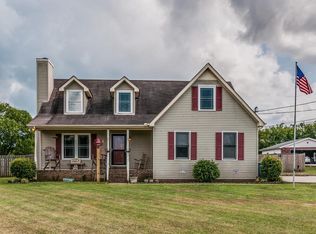 2023 Sterling St, Murfreesboro, TN 37127