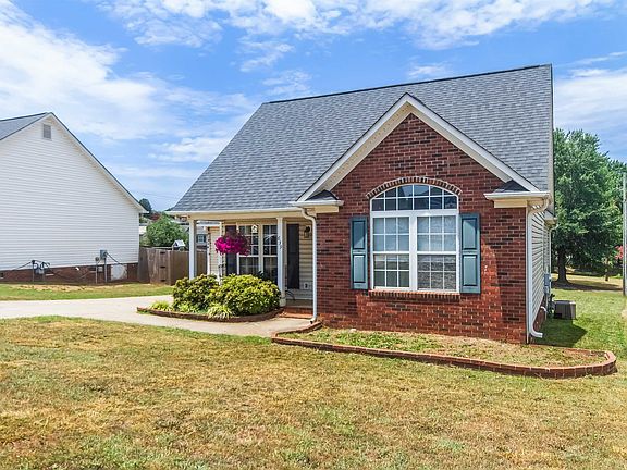 2nd image of 639 Cotton Branch Dr