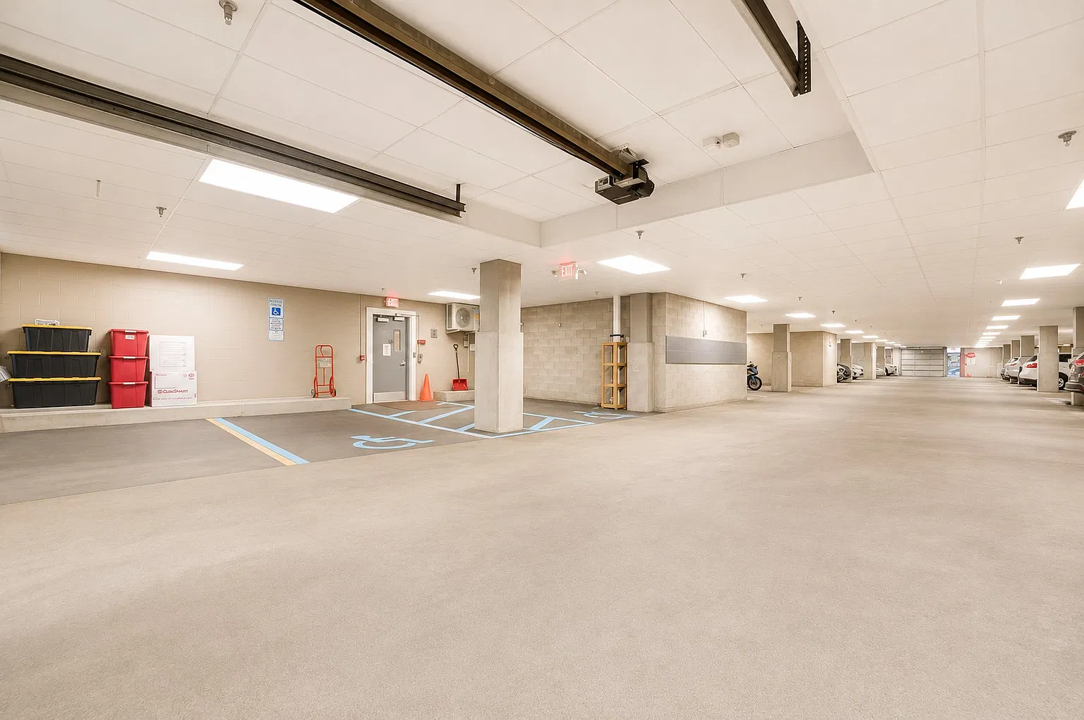 2 bed, 1200 sqft, $2,895 — Photo 3