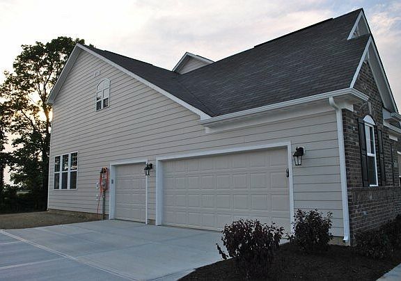 4th image of 10176 Fantina Ln