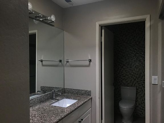 5th image of 19314 Greenwood Cir