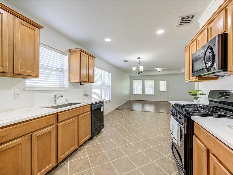 24626 Cornell Park Ln — Photo 9