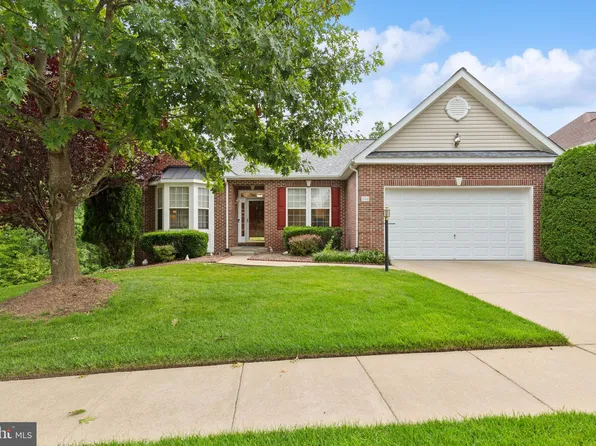 3788 Russett Maple Ct, Dumfries, VA 22025