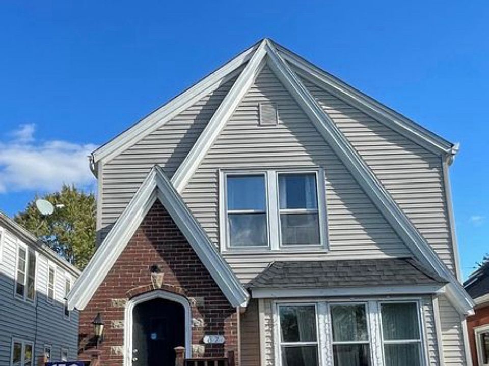 1st image of 67 Hobmoor Ave APT 1