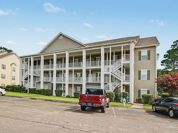 2nd image of 5852 Longwood Dr. #102