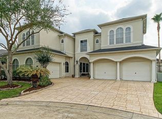 70 Blooming Grove Ln, Houston, TX 77077
