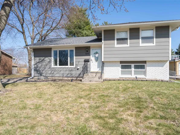 509 12th St SE, Altoona, IA 50009