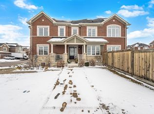 1082 Belcourt St, Pickering, ON L1X 0G2