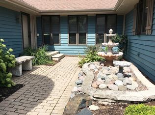 541 Glen Garry Rd, Cary, IL 60013