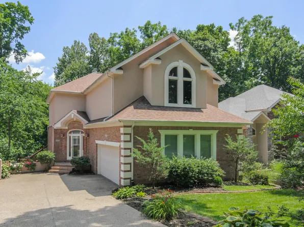 8800 Wooded Trail Ct, Louisville, KY 40220