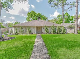 604 Fairway Dr, Richmond, TX 77469