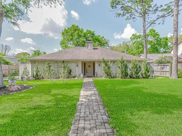 604 Fairway Dr, Richmond, TX 77469