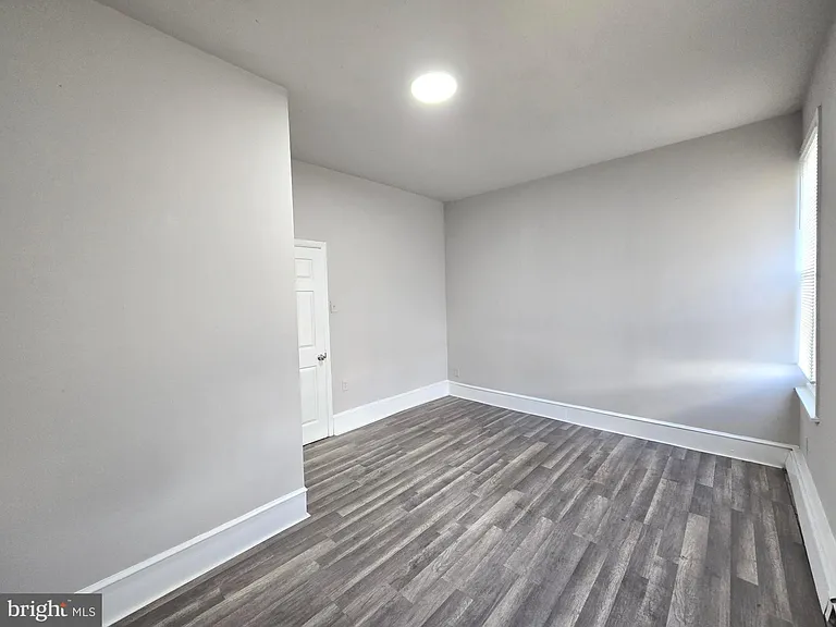 5526 N Mascher St #1 — Photo 9